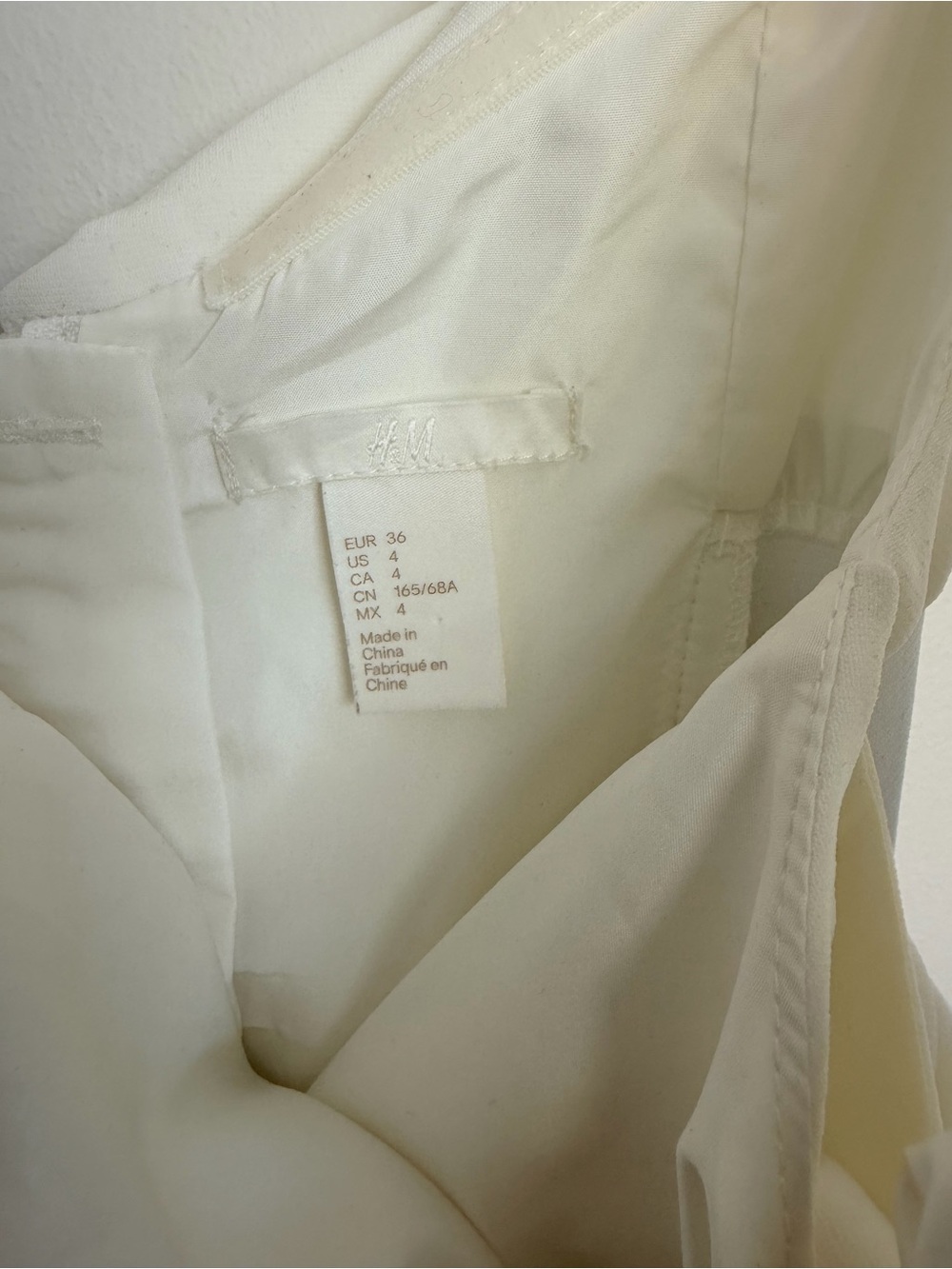 Gorgeous & Elegant H&M Off-Shoulder Jumpsuit in Crisp White - Picture 10 of 14
